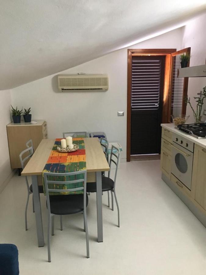 Beda House Panoramica E Tranquilla Villa จีอาร์ดีนี นักซอส ภายนอก รูปภาพ